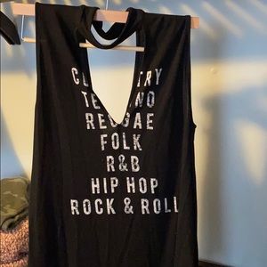 Women’s graphic sleeveless